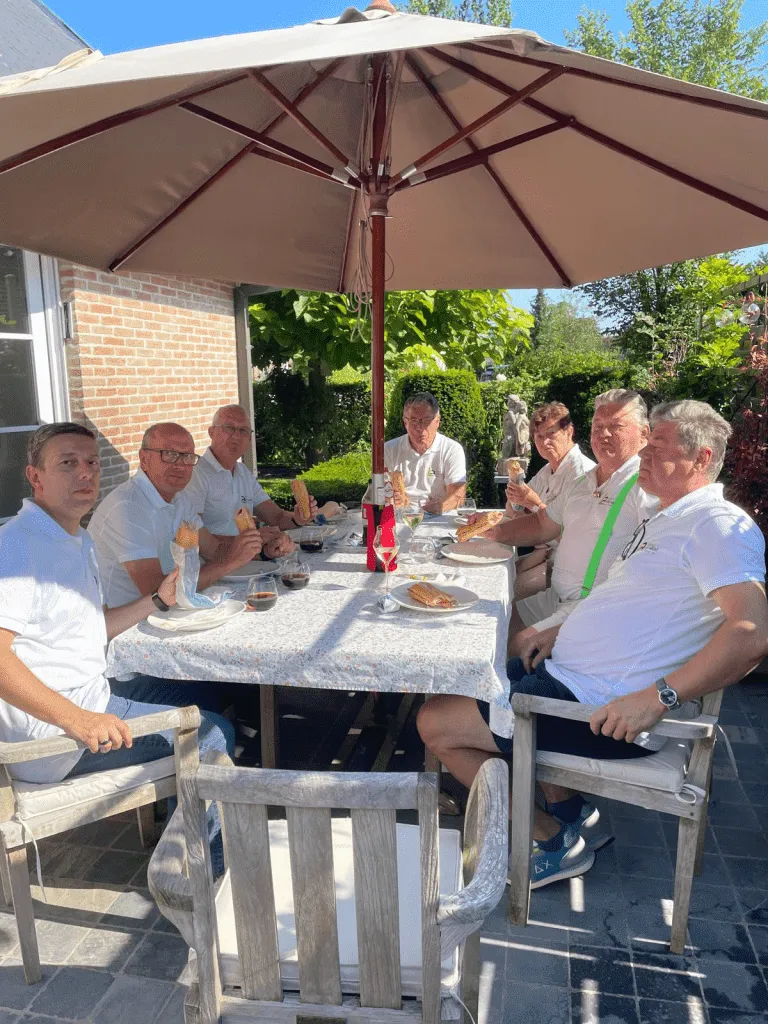 Wij zijn druk bezig - Lokaal Alternatief Zele